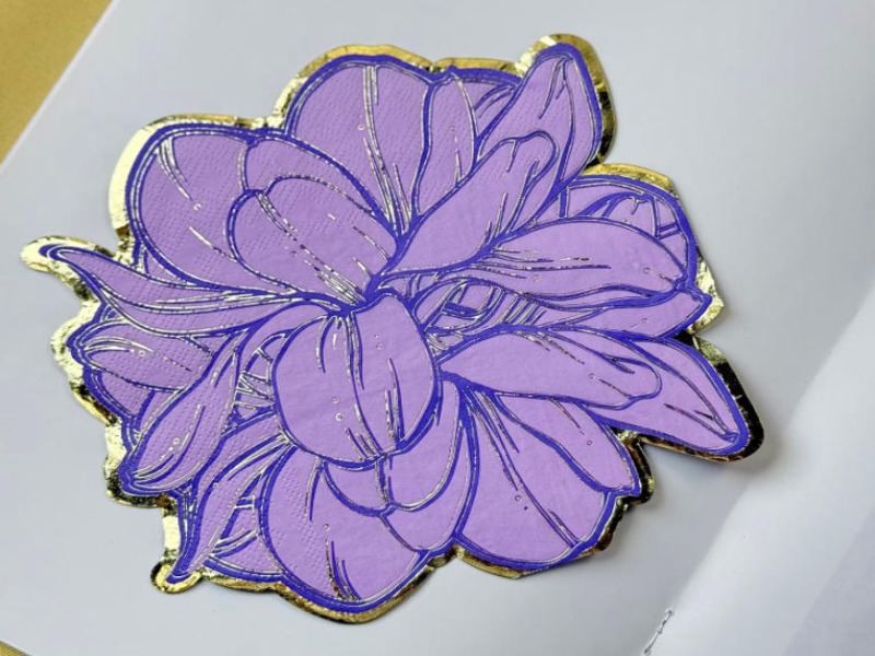 Jadikan Pesta Meriah Anda Tampil Tampil dengan Serbet Die-Cut Bertema